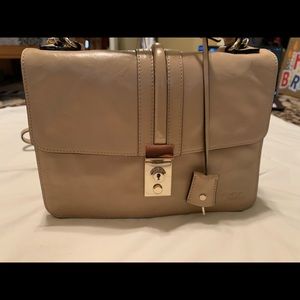 Tre Vero Handbag